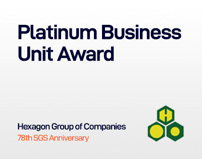 Anus va toplarni yaladi